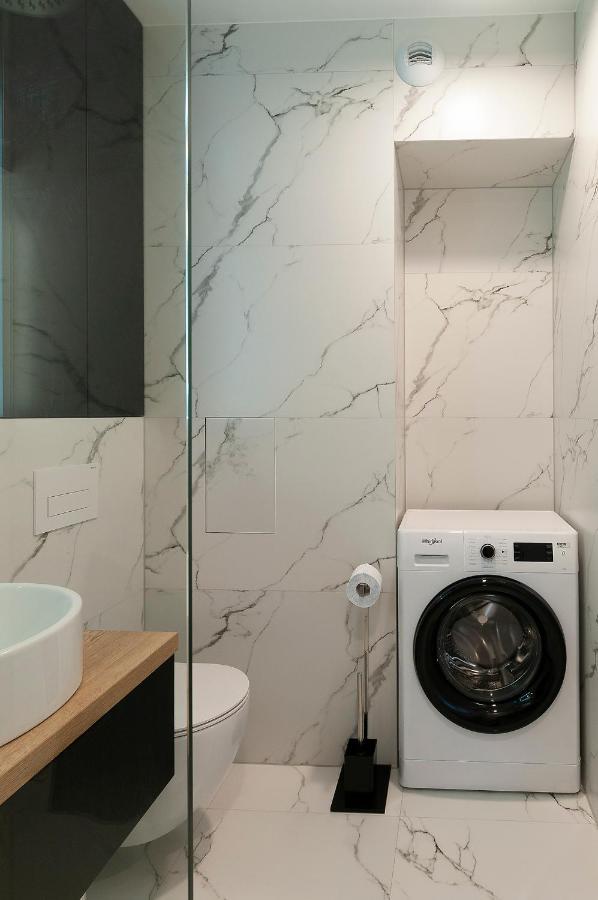 Apartament Komfortowy apartament w centrum miasta. Wrocław Zewnętrze zdjęcie